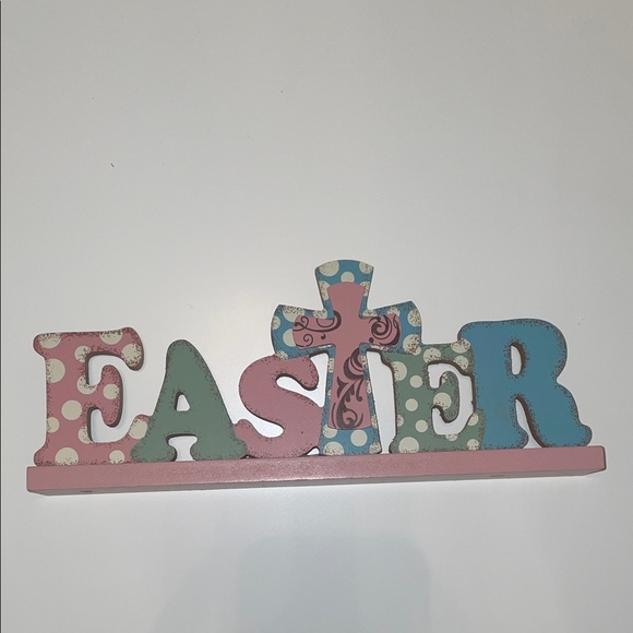Hobby Lobby Other - Hobby Lobby Easter Polka Dot table Art